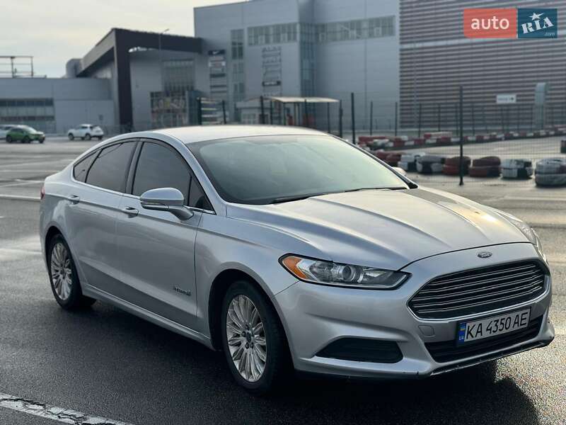 Седан Ford Fusion 2016 в Киеве