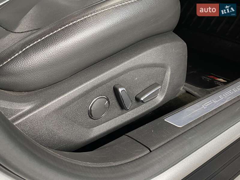 Седан Ford Fusion 2015 в Нововолинську фото 41 Седан Ford Fusion 2015 в Нововолинську