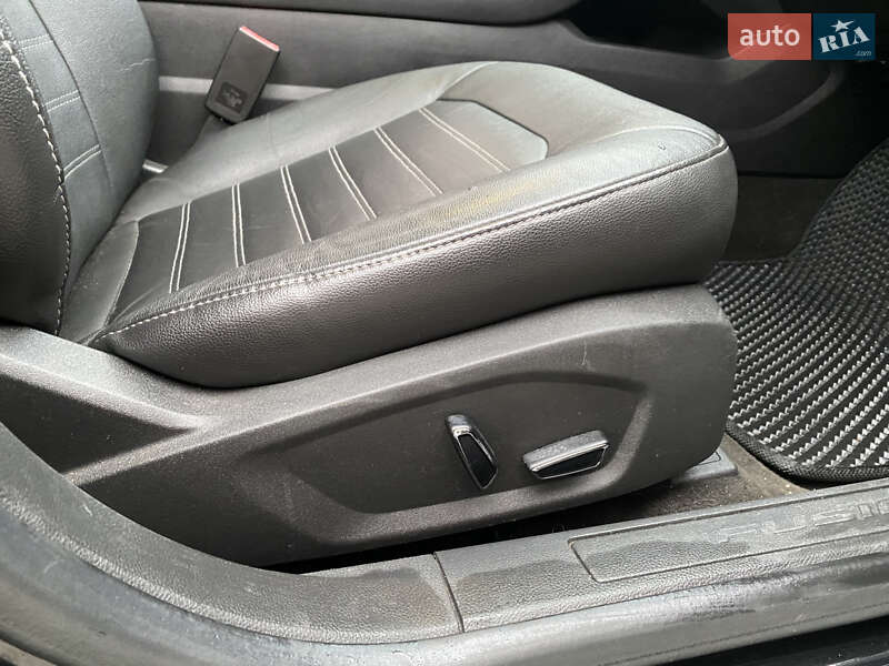 Седан Ford Fusion 2013 в Днепре