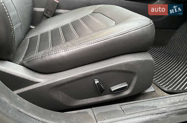 Седан Ford Fusion 2013 в 