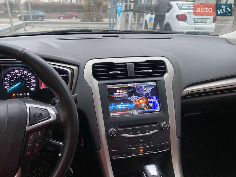 Седан Ford Fusion 2013 в Днепре
