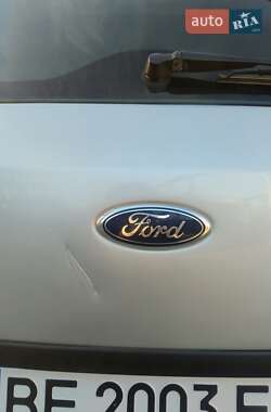 Хэтчбек Ford Fusion 2003 в Николаеве