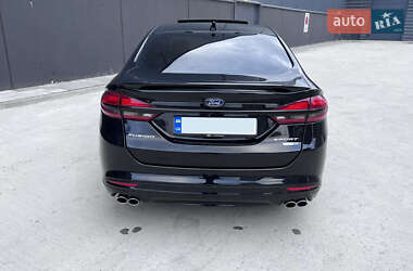 Седан Ford Fusion 2016 в 