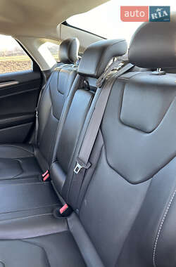 Седан Ford Fusion 2014 в 