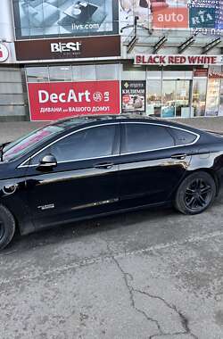 Седан Ford Fusion 2015 в Полтаві