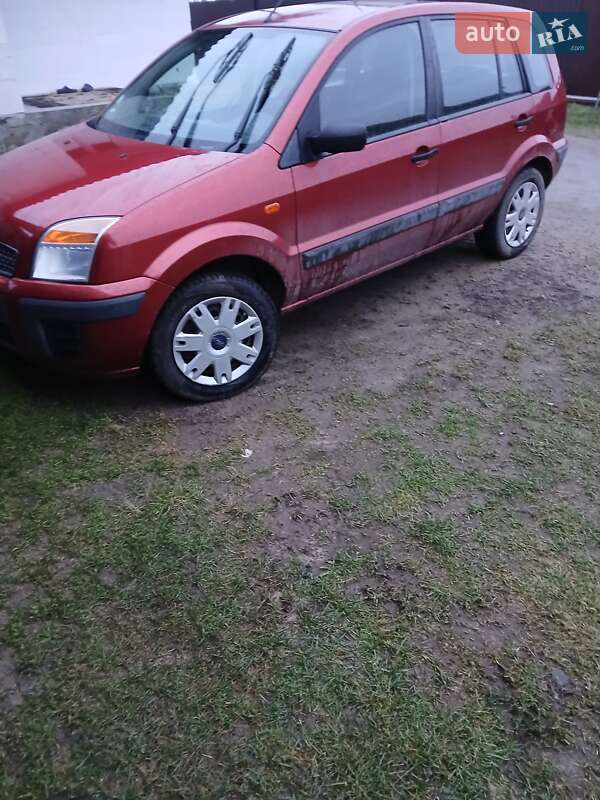Хэтчбек Ford Fusion 2007 в 