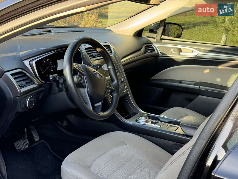 Седан Ford Fusion 2019 в Дніпрі