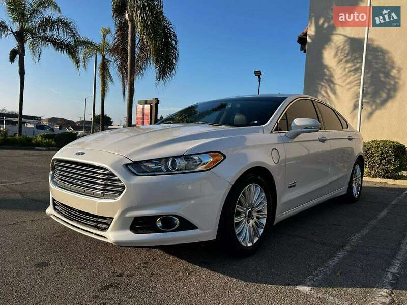 Ford Fusion 2016