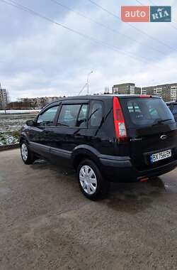 Хэтчбек Ford Fusion 2009 в 