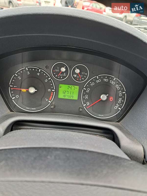 Хэтчбек Ford Fusion 2009 в Нетешине