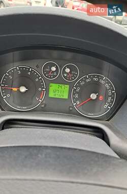 Хэтчбек Ford Fusion 2009 в 