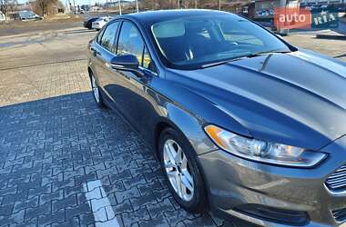 Ford Fusion 2016