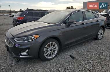 Ford Fusion 2019