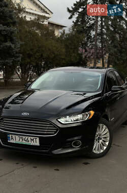 Седан Ford Fusion 2016 в 