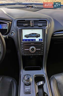 Седан Ford Fusion 2020 в 