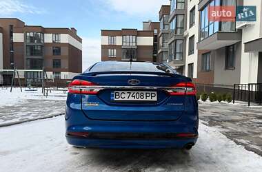 Седан Ford Fusion 2016 в 