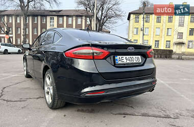 Седан Ford Fusion 2014 в 
