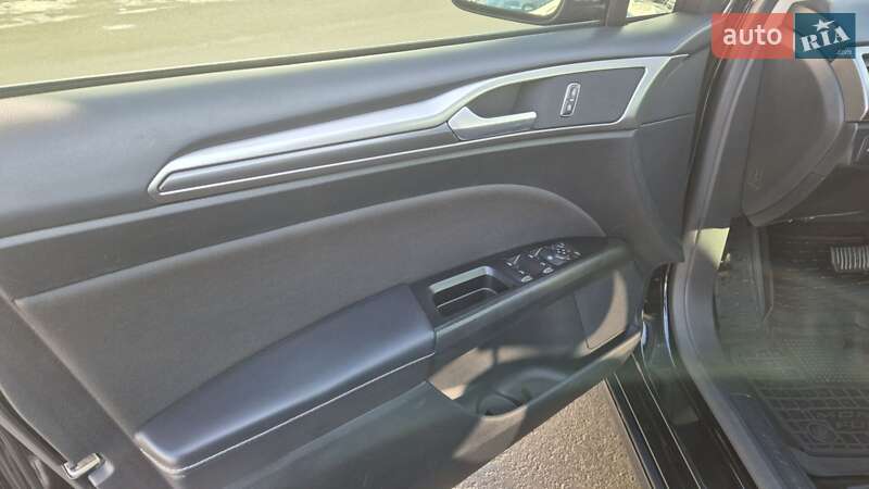 Седан Ford Fusion 2017 в Вінниці