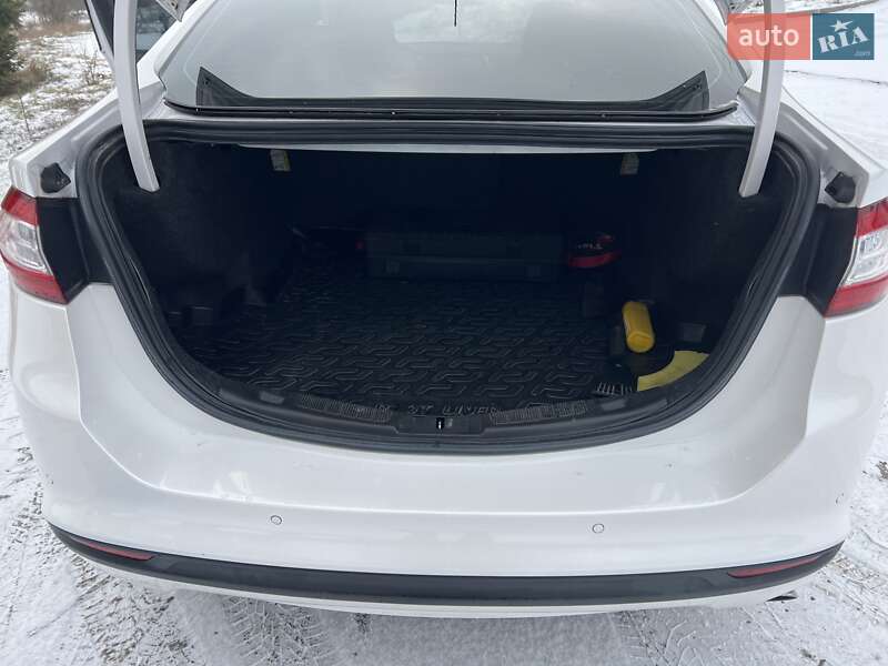 Седан Ford Fusion 2012 в Умані фото 14 Седан Ford Fusion 2012 в Умані