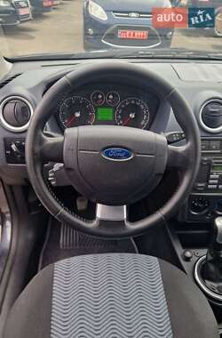 Хэтчбек Ford Fusion 2006 в 