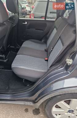 Хэтчбек Ford Fusion 2006 в 