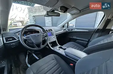 Ford Fusion 2019