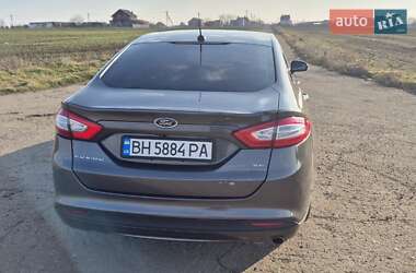 Седан Ford Fusion 2016 в Новій Дофінівці