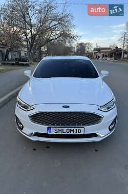 Ford Fusion 2019