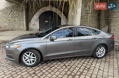 Седан Ford Fusion 2014 в Черновцах