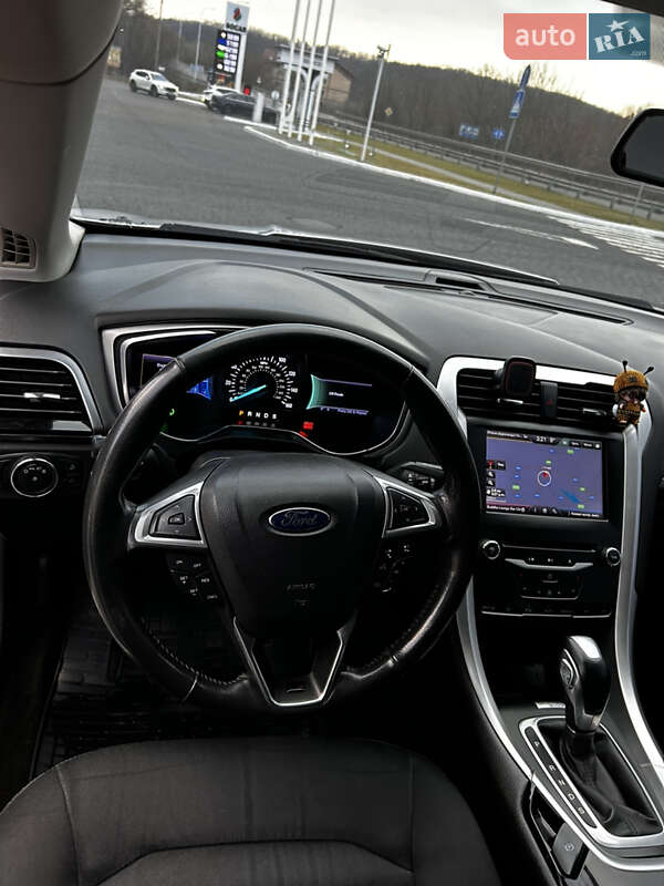 Седан Ford Fusion 2012 в Обухове