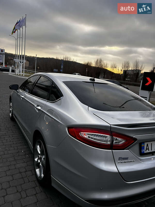 Седан Ford Fusion 2012 в Обухове