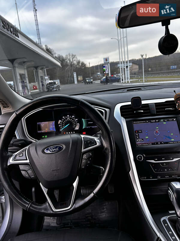 Седан Ford Fusion 2012 в Обухове
