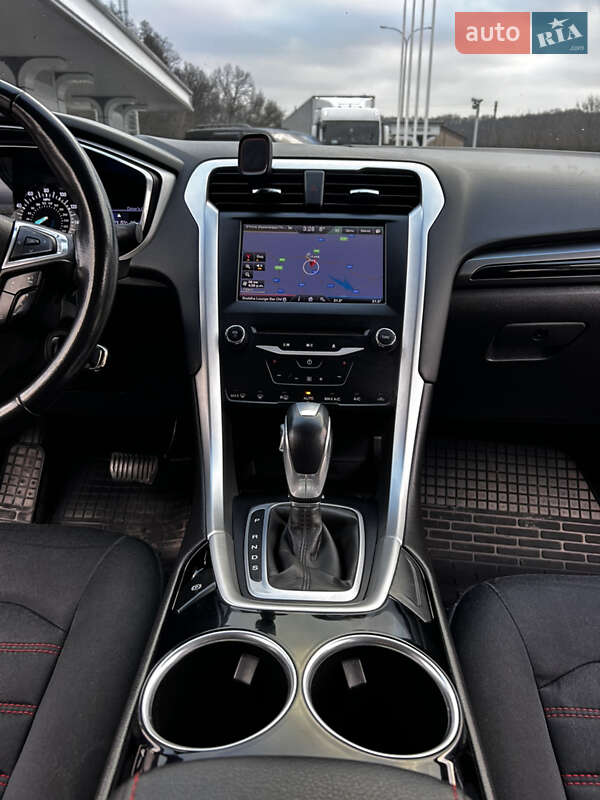 Седан Ford Fusion 2012 в Обухове