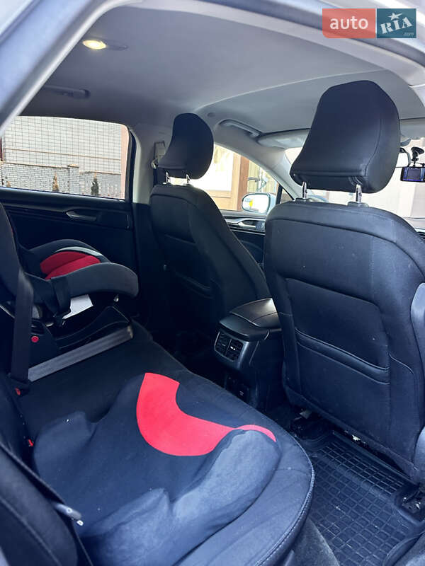 Седан Ford Fusion 2015 в Виннице