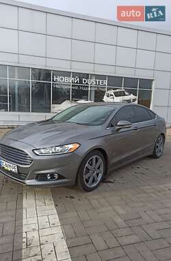 Седан Ford Fusion 2013 в 
