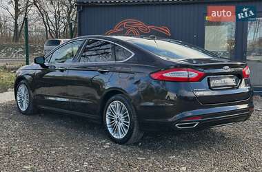 Седан Ford Fusion 2014 в Стрию