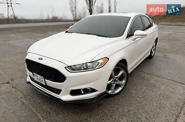 Ford Fusion 2015