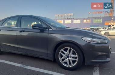 Седан Ford Fusion 2014 в Львове