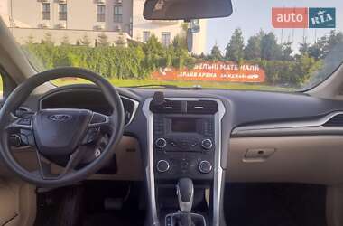 Седан Ford Fusion 2014 в Львове