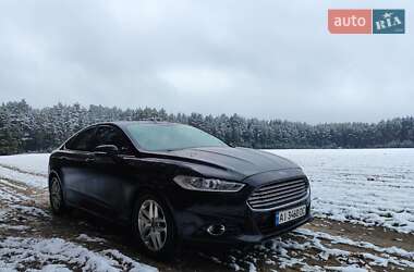 Седан Ford Fusion 2012 в 