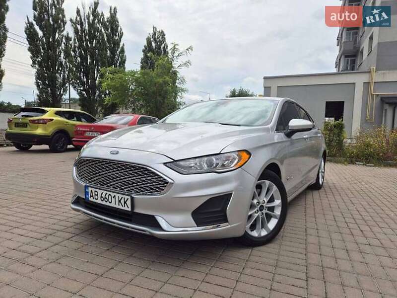 Седан Ford Fusion 2019 в Днепре