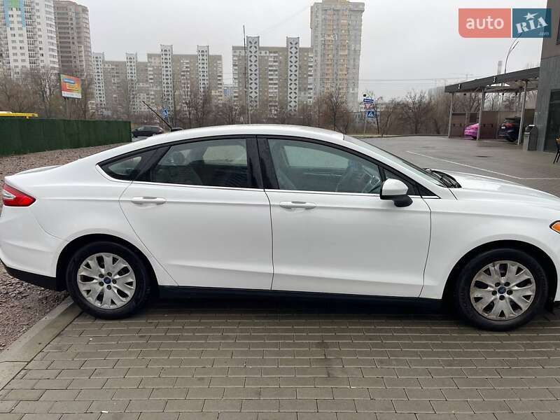 Седан Ford Fusion 2013 в Киеве