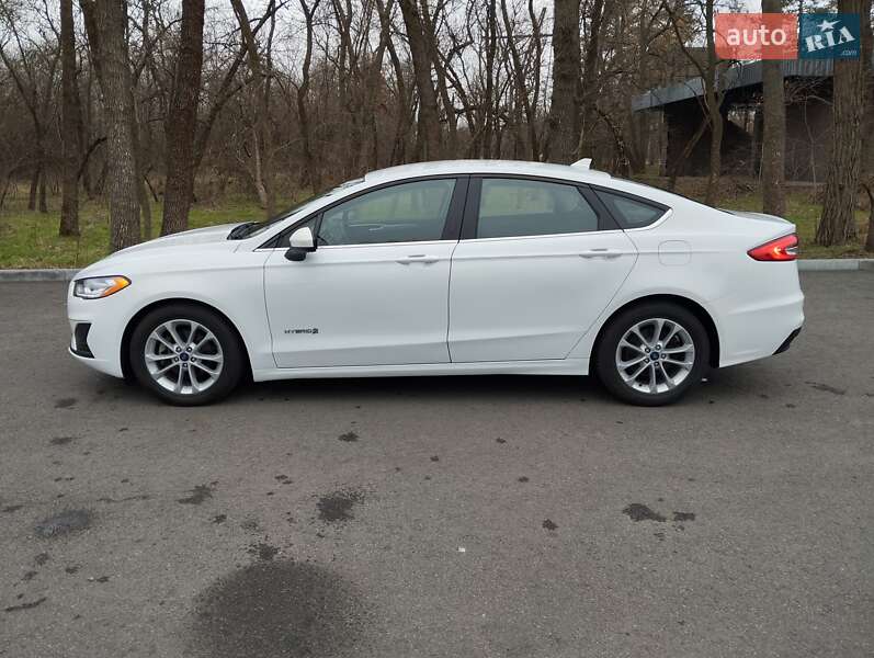 Седан Ford Fusion 2018 в Запорожье