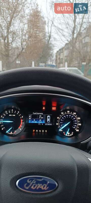 Седан Ford Fusion 2013 в 