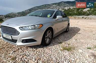 Седан Ford Fusion 2013 в 