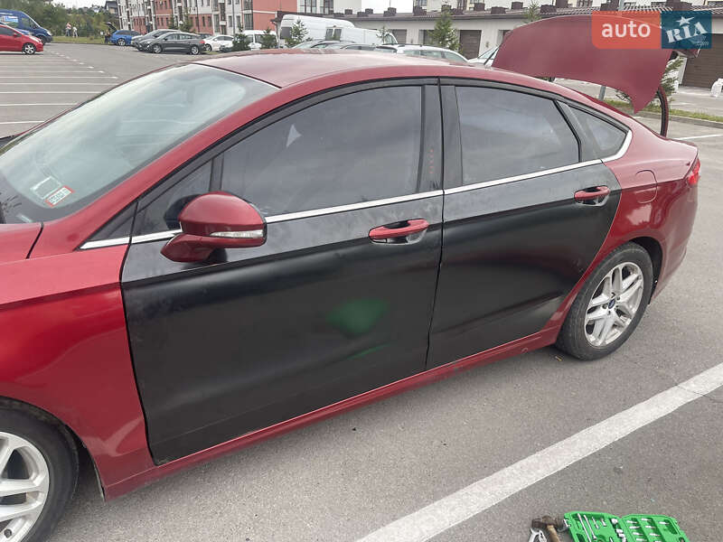 Седан Ford Fusion 2014 в 