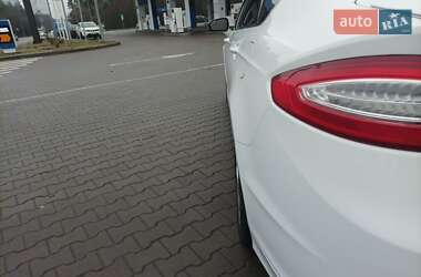 Седан Ford Fusion 2013 в Киеве