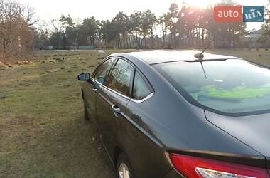 Седан Ford Fusion 2014 в Львове