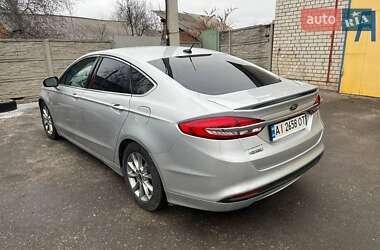 Седан Ford Fusion 2016 в 