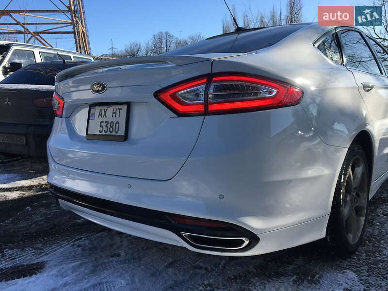 Седан Ford Fusion 2014 в Луцке